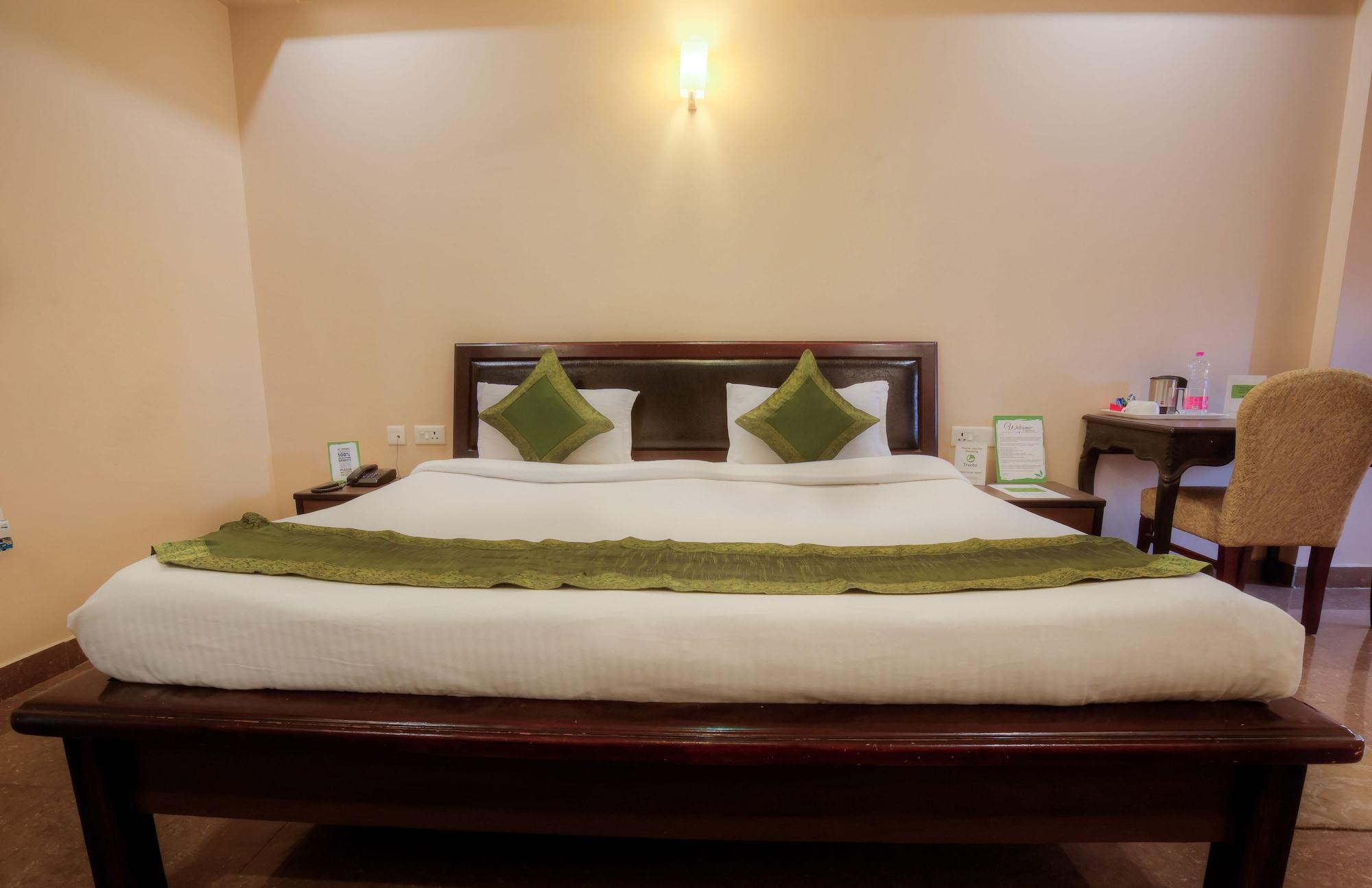 Treebo Shivam Inn Near Singapore Mall Лакхнау Екстер'єр фото