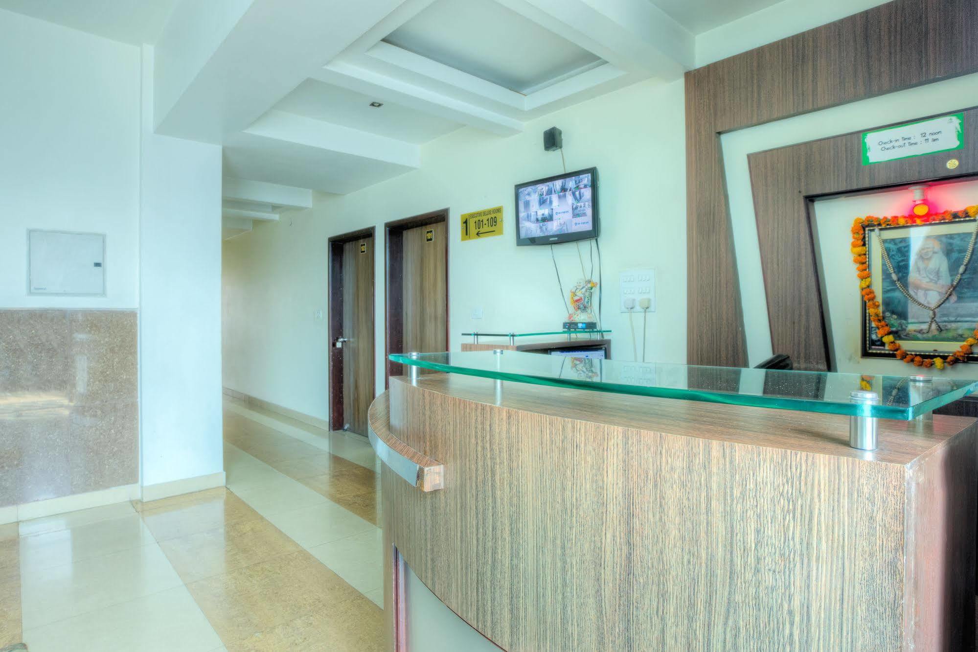 Treebo Shivam Inn Near Singapore Mall Лакхнау Екстер'єр фото