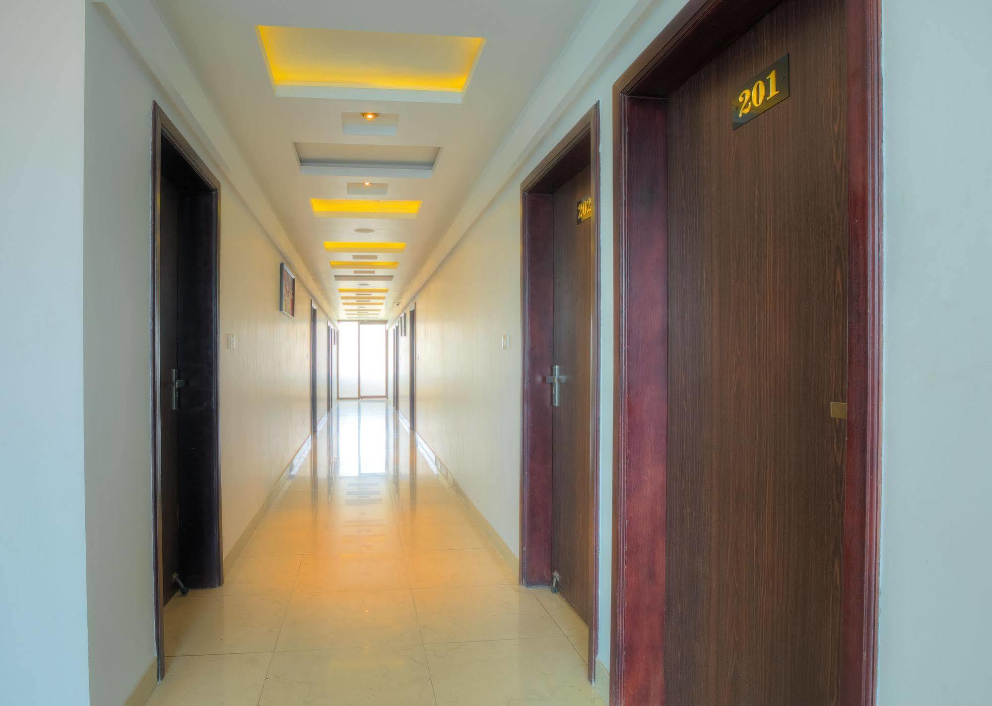 Treebo Shivam Inn Near Singapore Mall Лакхнау Екстер'єр фото